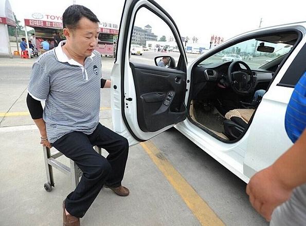 青岛新东方驾校考领C5驾驶证注意事项.jpg
